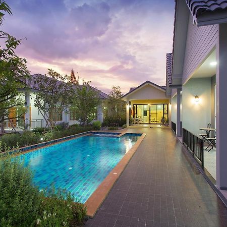 Hotel Baan Phurit Khaoyai Pak Chong Exterior foto